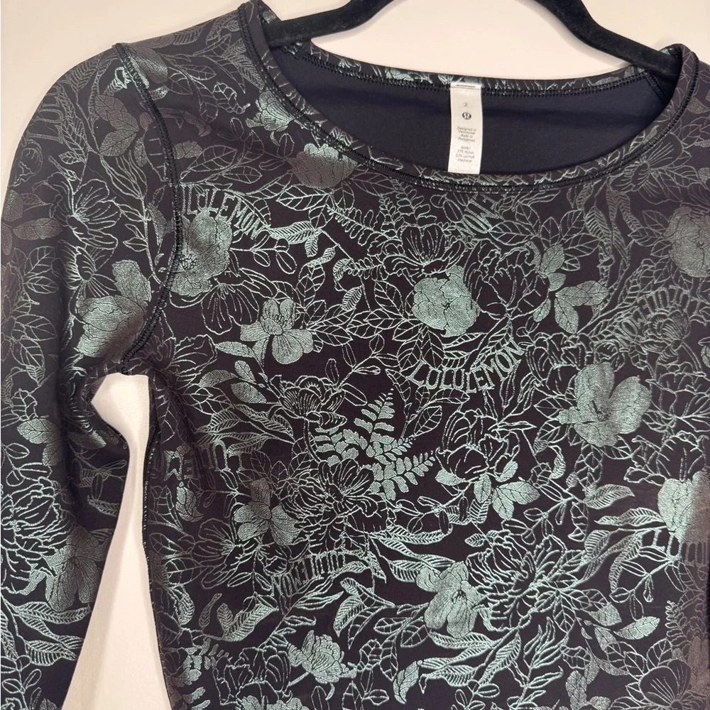 Lululemon Women's Wunder Train Cropped Long Sleeve Shirt sz 2 athletic outdoor